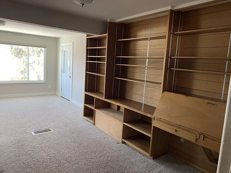 4895 Golden Ct — Photo 13