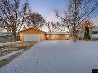 180 19th Pl NE, Owatonna, MN 55060