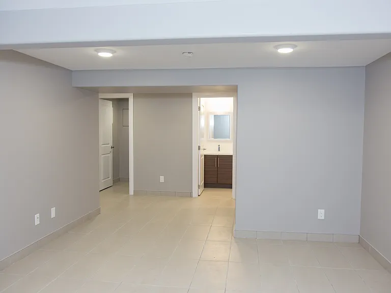 1717 Lansing Ave #42 — Photo 10