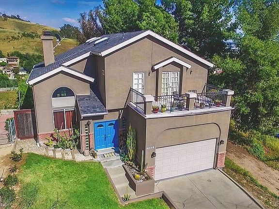 3rd image of 2506 Thomas St
