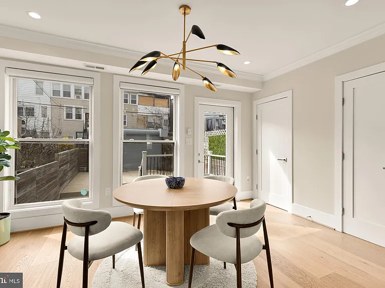 432 Emerson St NW — Photo 19