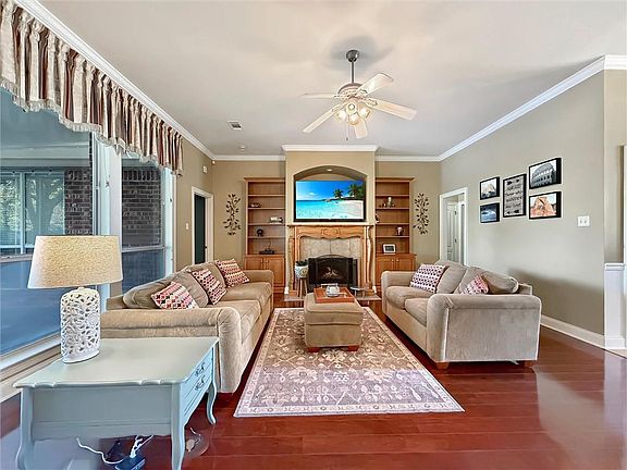 4th image of 710 Waxwing Dr