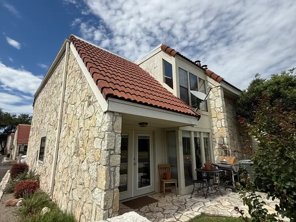 200 Free Rein #18, Horseshoe Bay, TX 78657