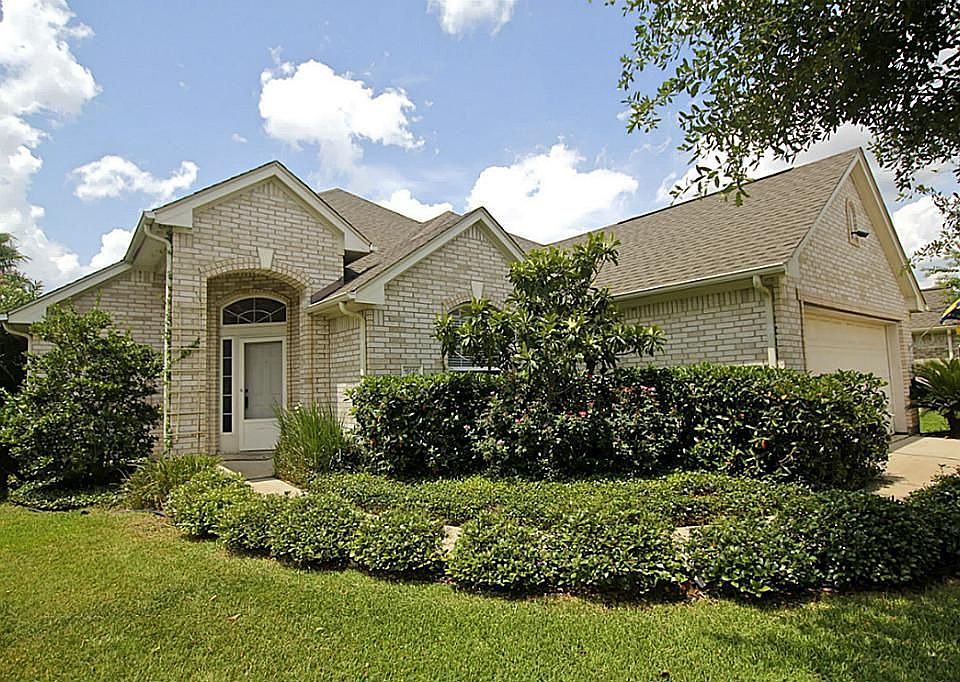 1st image of 19530 Winding Canyon Ln