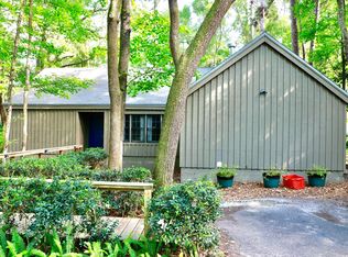 8305 SW 46th Ln, Gainesville, FL 32608