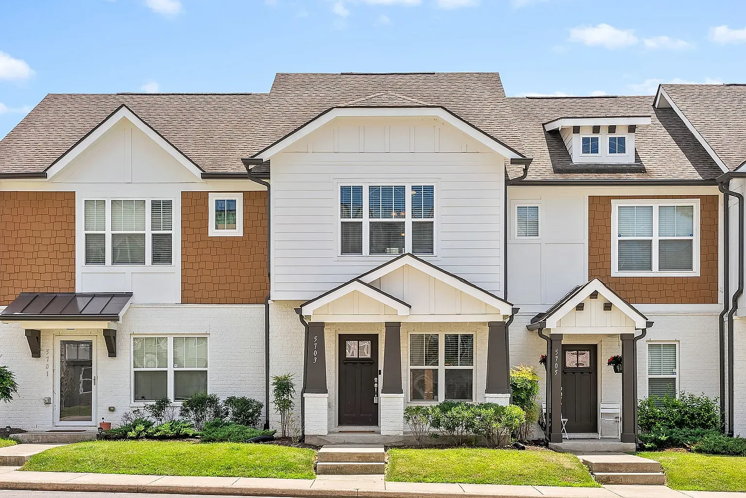 2 bed, 2.5 bath, 1198 sqft, $2,800 — Photo 1