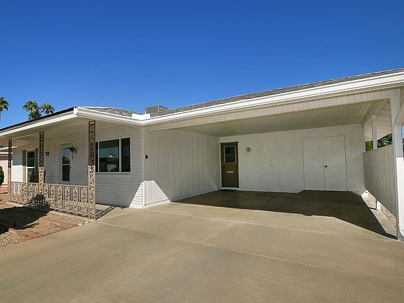 2nd image of 10907 W Roundelay Cir