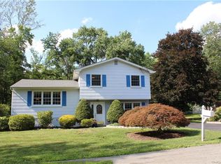 254 Gary Rd, Yorktown Heights, NY 10598