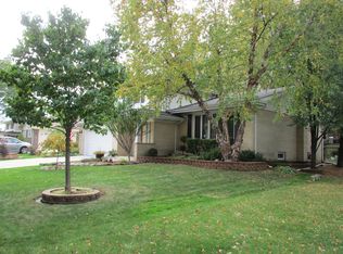 616 Huntington Ln, Schaumburg, IL 60193