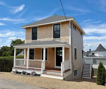 17 Sagamore Ter, Hull, MA, 02045