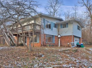 10449 McCabe Rd, Brighton, MI 48116