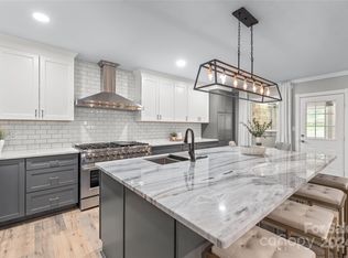1250 Westbrook Cir, Gastonia, NC 28052