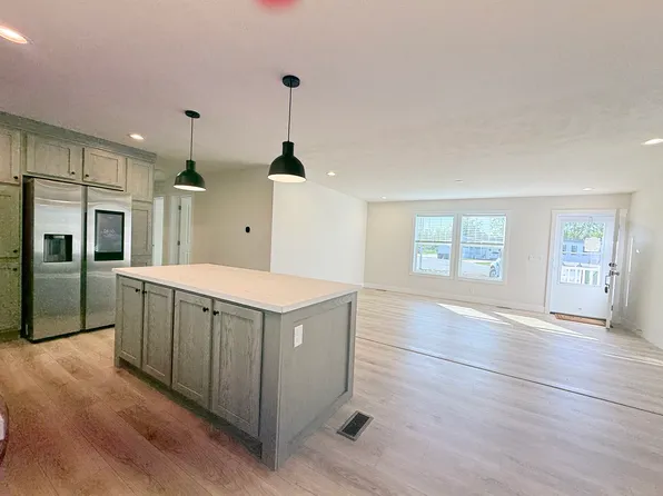 22359 Cedar Dr #118, Channahon, IL 60410