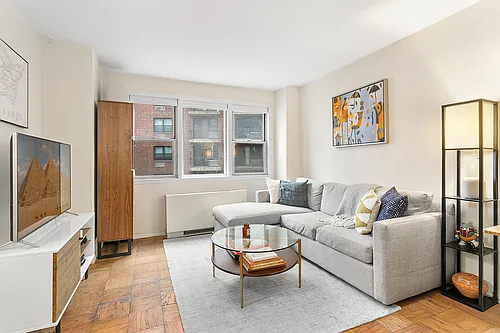 77 E 12th St #6G Photo 1