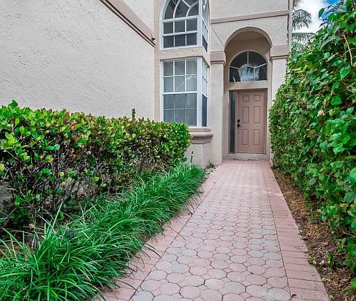 2nd image of 2084 Chagall Cir