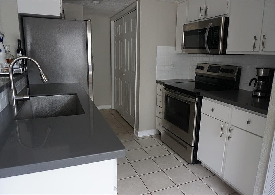 1st image of 5630 Birchmont Dr APT C