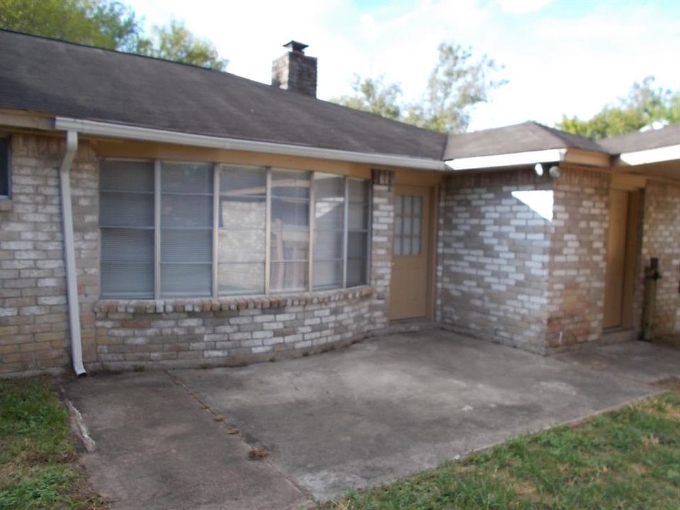 1st image of 4427 Saffron Ln