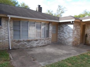 4427 Saffron Ln, Friendswood, TX 77546