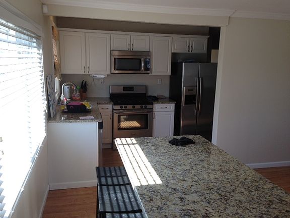 3rd image of 41 Ferry Ln