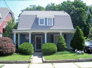 4 Antrim Ave, Suffern, NY 10901