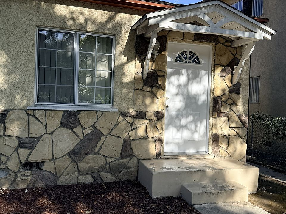 1st image of 1700 Grismer Ave