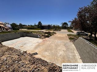 21506 Arabian Rd, Elkhorn, NE 68022