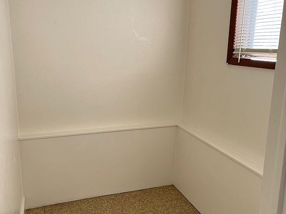 5th image of 1541 5th Ave SE #4