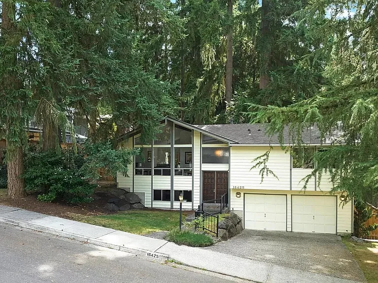 16425 NE 105th Pl — Photo 3