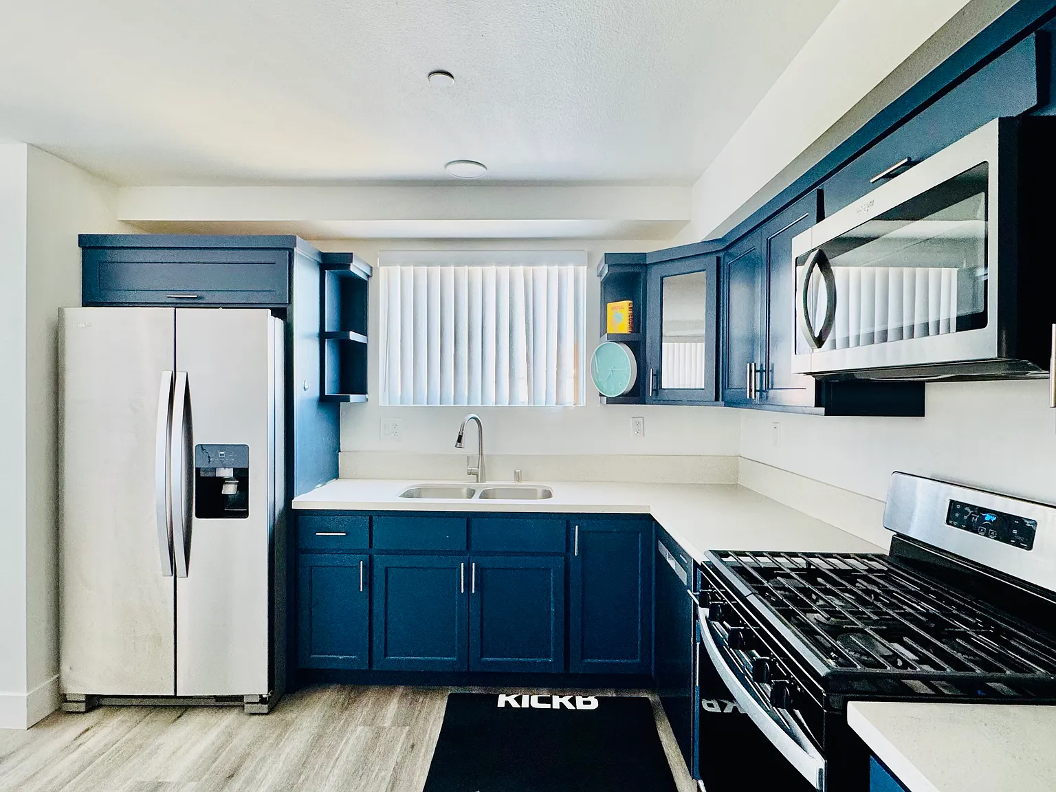 4 bed, 2000 sqft, $750 — Photo 4
