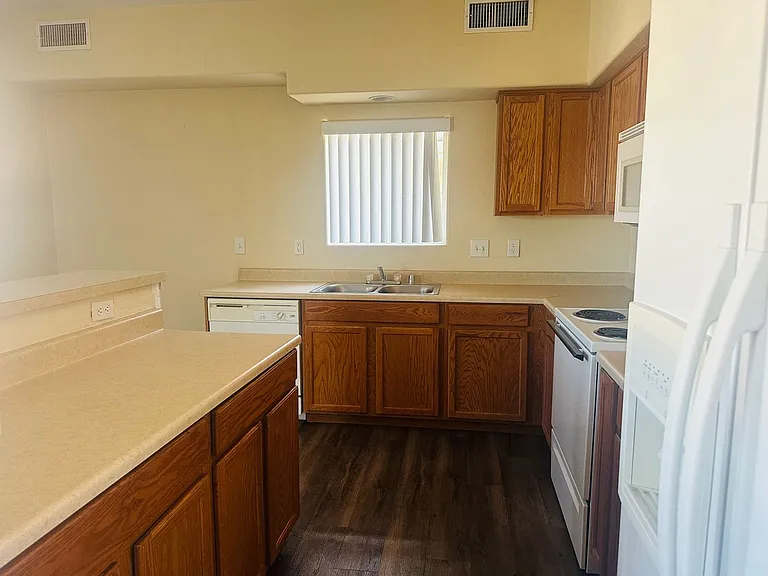 1765 Central Ave #1104 — Photo 4