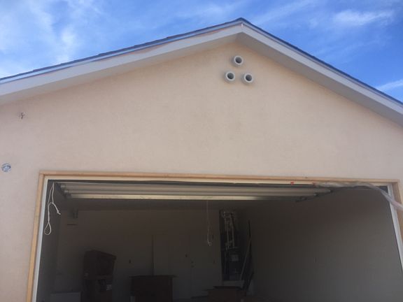 Garage 28 Meadow Hills
