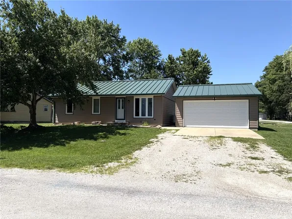 312 Illini St, Watson, IL 62473