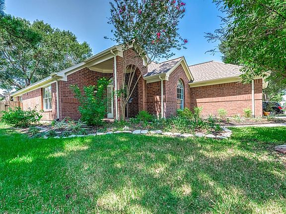 3rd image of 13415 Anderwoods Court