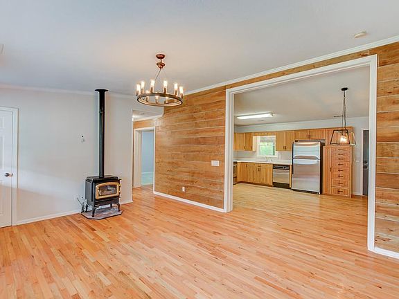5th image of 171 Driftwood Ln