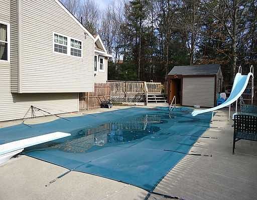 5th image of 6 Birchwood Ln
