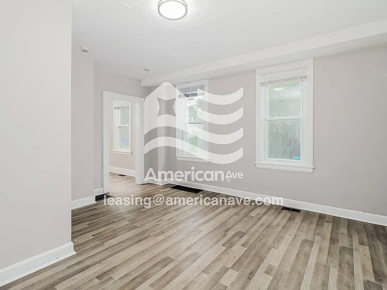 1062646_006_wm_-_dining_room_13241250.jpg