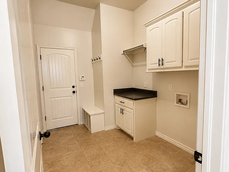 804 Brian Ct — Photo 15