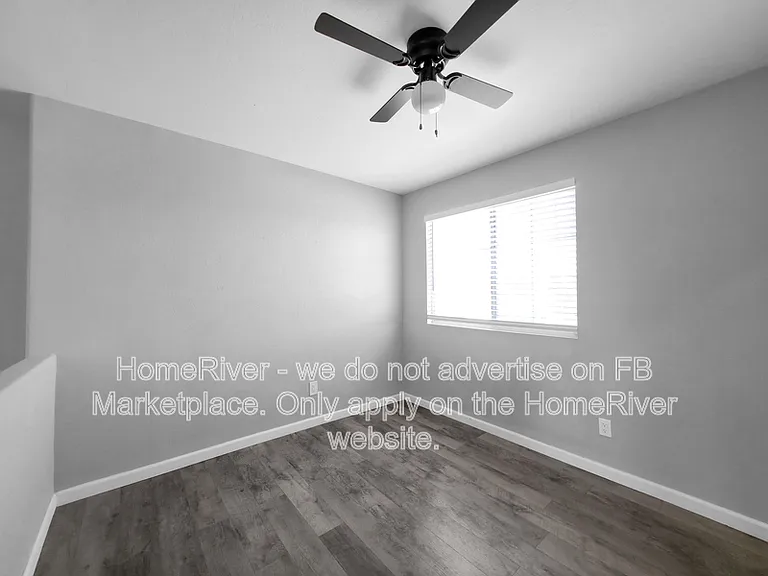 11202 W Devonshire Ave — Photo 6