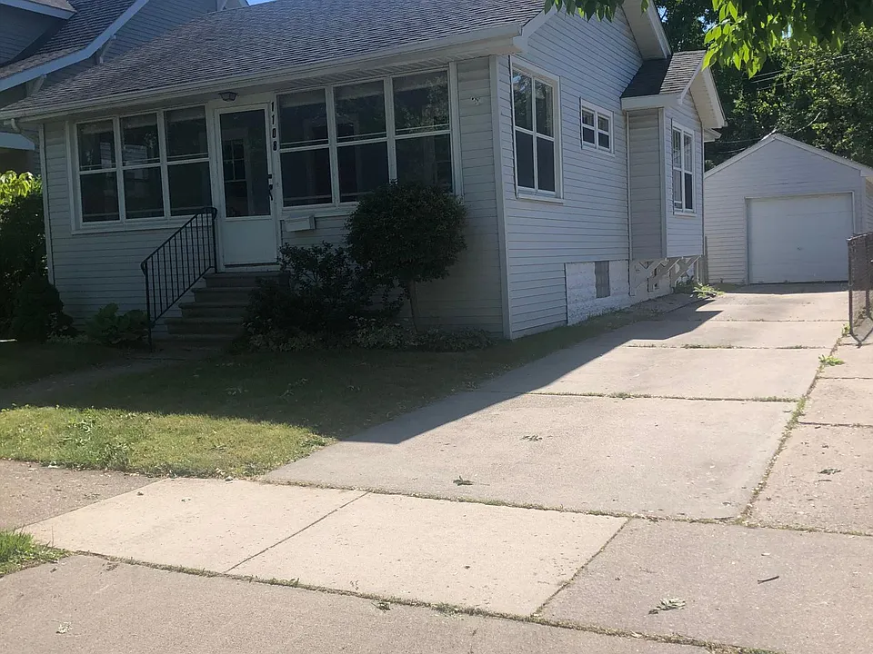 1108 S Wilson Ave