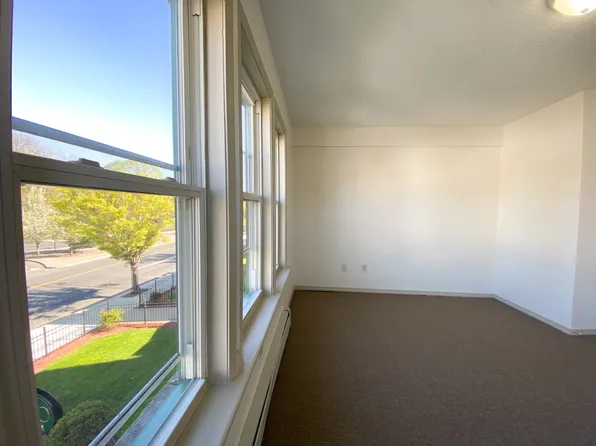 9-17 Webster St #17B, Hartford, CT 06114