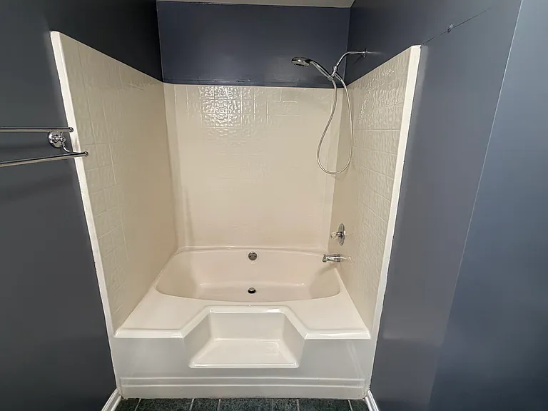 1343 Maplebrook Dr — Photo 16