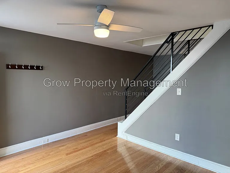 4714 Fowler St — Photo 8