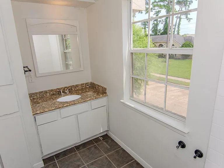 20335 Fieldtree Dr — Photo 19