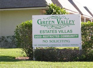 694 Green Valley Rd APT D10, Palm Harbor, FL 34683