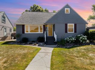 609 N Rensselaer St, Griffith, IN 46319