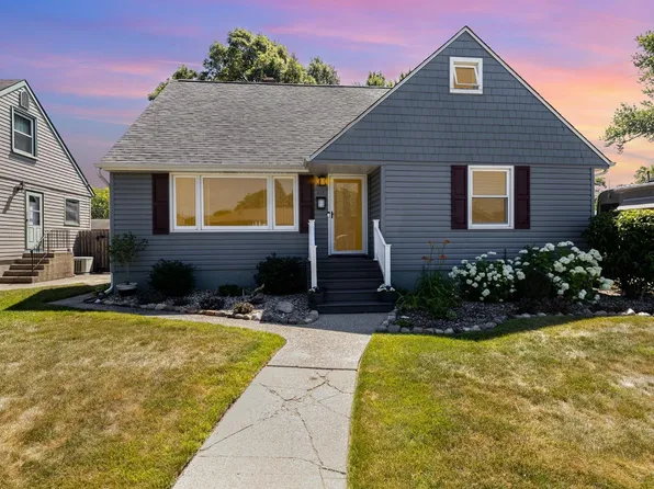 609 N Rensselaer St, Griffith, IN 46319