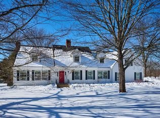 12 Teawaddle Ln, Amherst, MA 01002