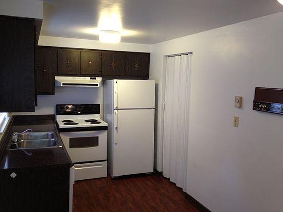 4th image of 519 Stone Villa Ct APT 4C