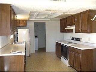 3rd image of 1941 S Carpenter Ln