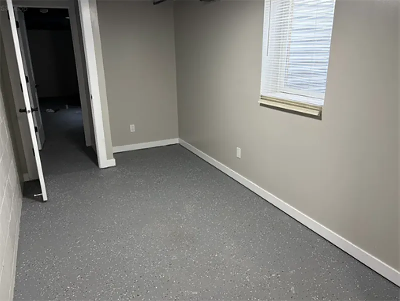 3 bed, 1.0 bath, $1,599 — Photo 2